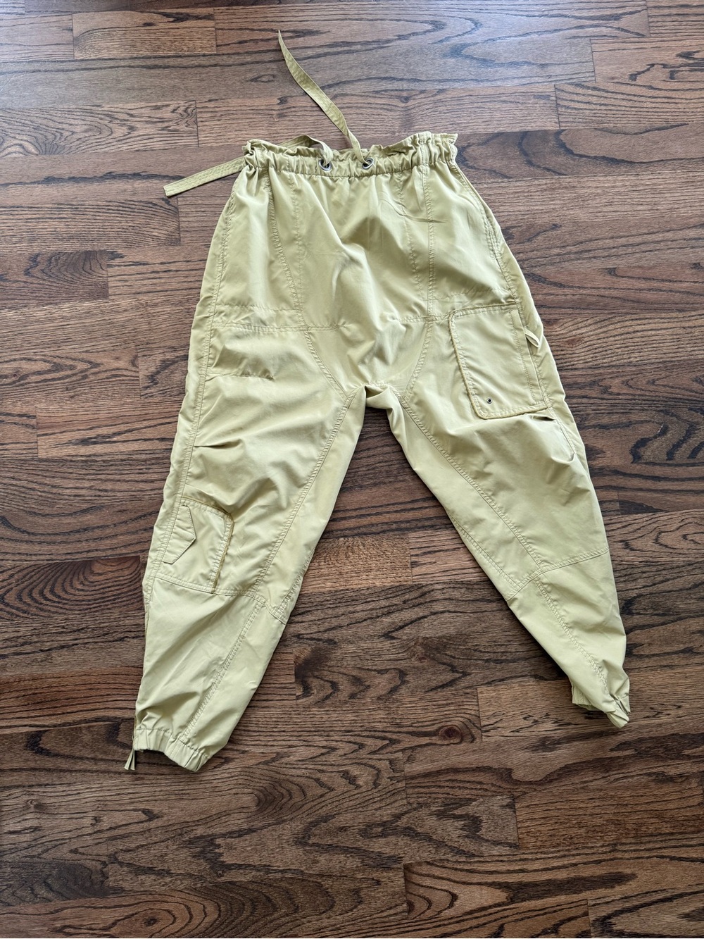 Forever 21 Men's Cargo Joggers in Light Olive